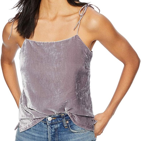 cupcakes & cashmere Tops - Cupcakes and Cashmere Janika Velvet Tank Top sz L